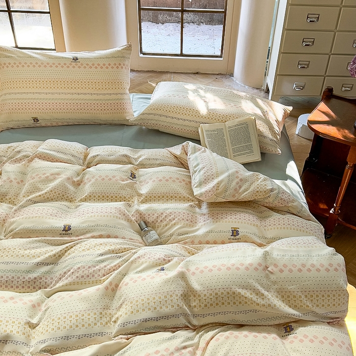 91家纺网 家纺一手货源 找家纺 梵克保罗 2025新款有氧针织双层纱印花四件套 少女情怀