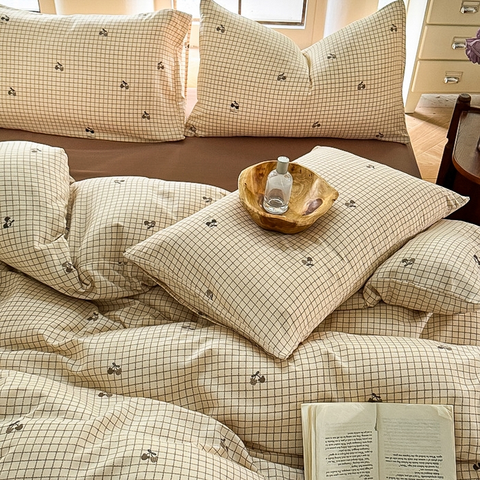 91家纺网 家纺一手货源 找家纺 梵克保罗 2025新款有氧针织双层纱印花四件套 可乐熊