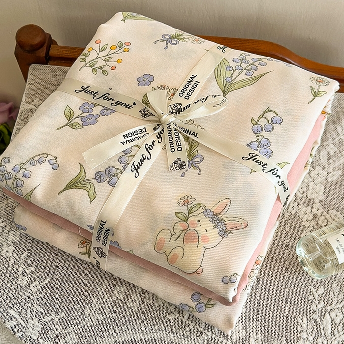 91家纺网 家纺一手货源 找家纺 梵克保罗 2025新款有氧针织双层纱印花四件套 花间兔