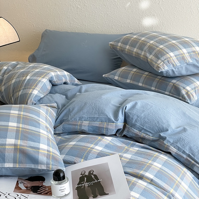 91家纺网 家纺一手货源 找家纺 梵克保罗 2025新款无印风四件套系列 天蓝中格-床单款