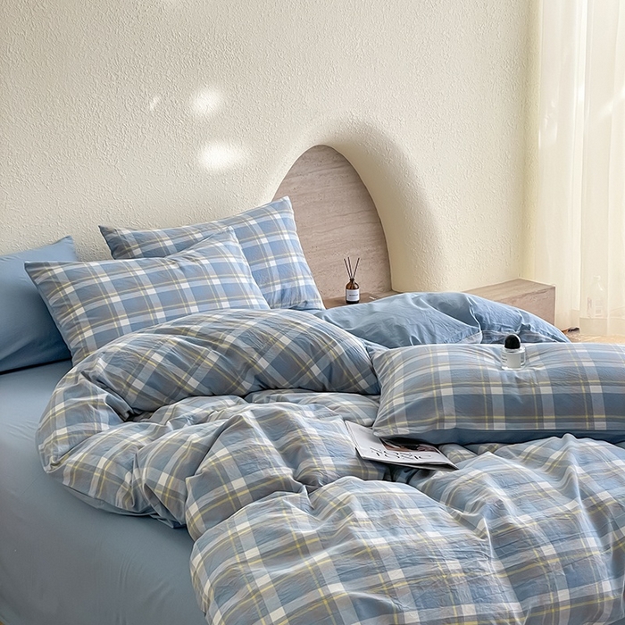 91家纺网 家纺一手货源 找家纺 梵克保罗 2025新款无印风四件套系列 天蓝中格-床单款