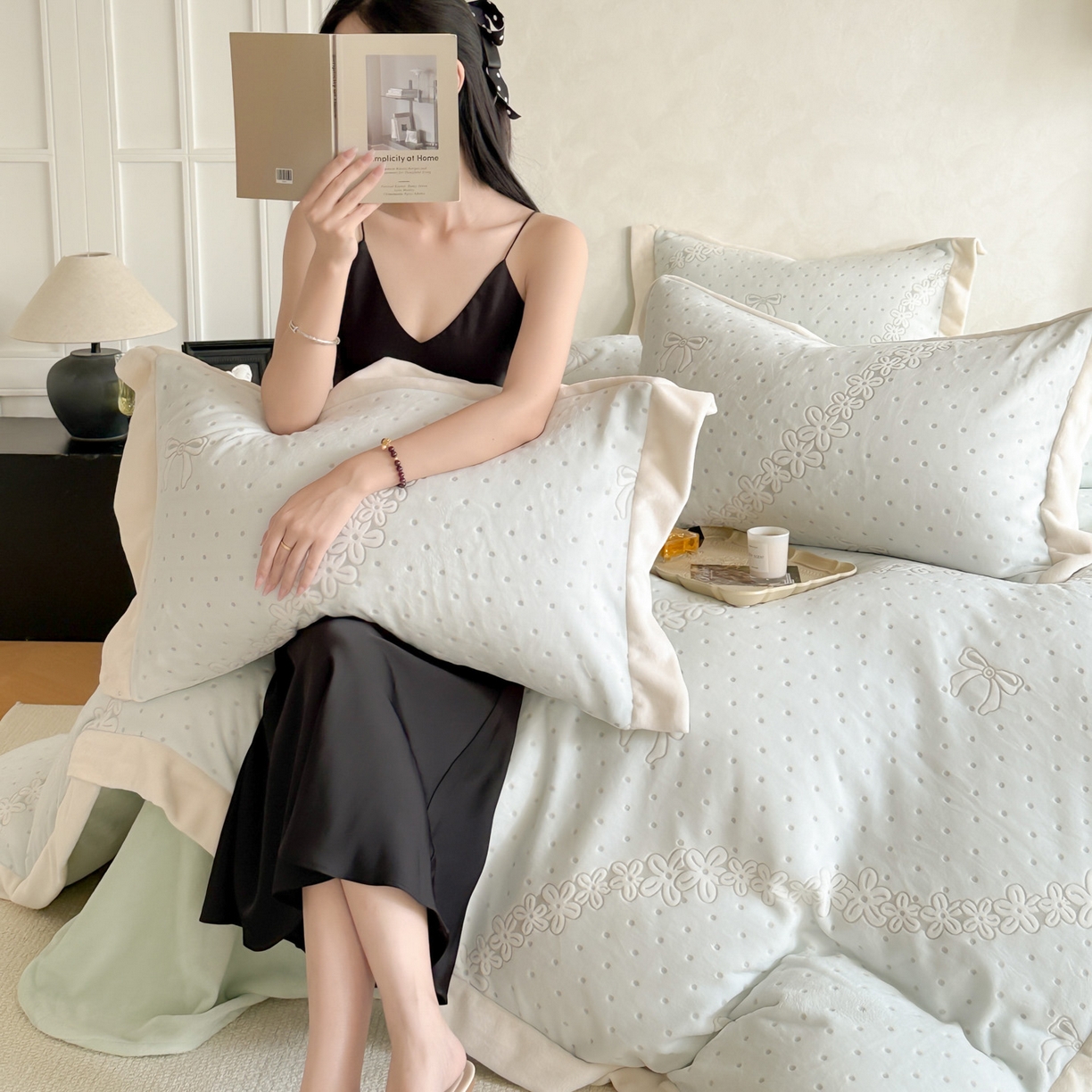 91家纺网 家纺一手货源 找家纺 若未家居 LOVEWE HOUSE 2025新款250克全消光数码印花和雕花大宽边全消光牛奶绒四件套-波点蝴蝶结 波点蝴蝶结-绿