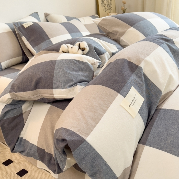 91家纺网 家纺一手货源 找家纺 梵克保罗 2025新款无印风四件套系列 深蓝大格-床单款