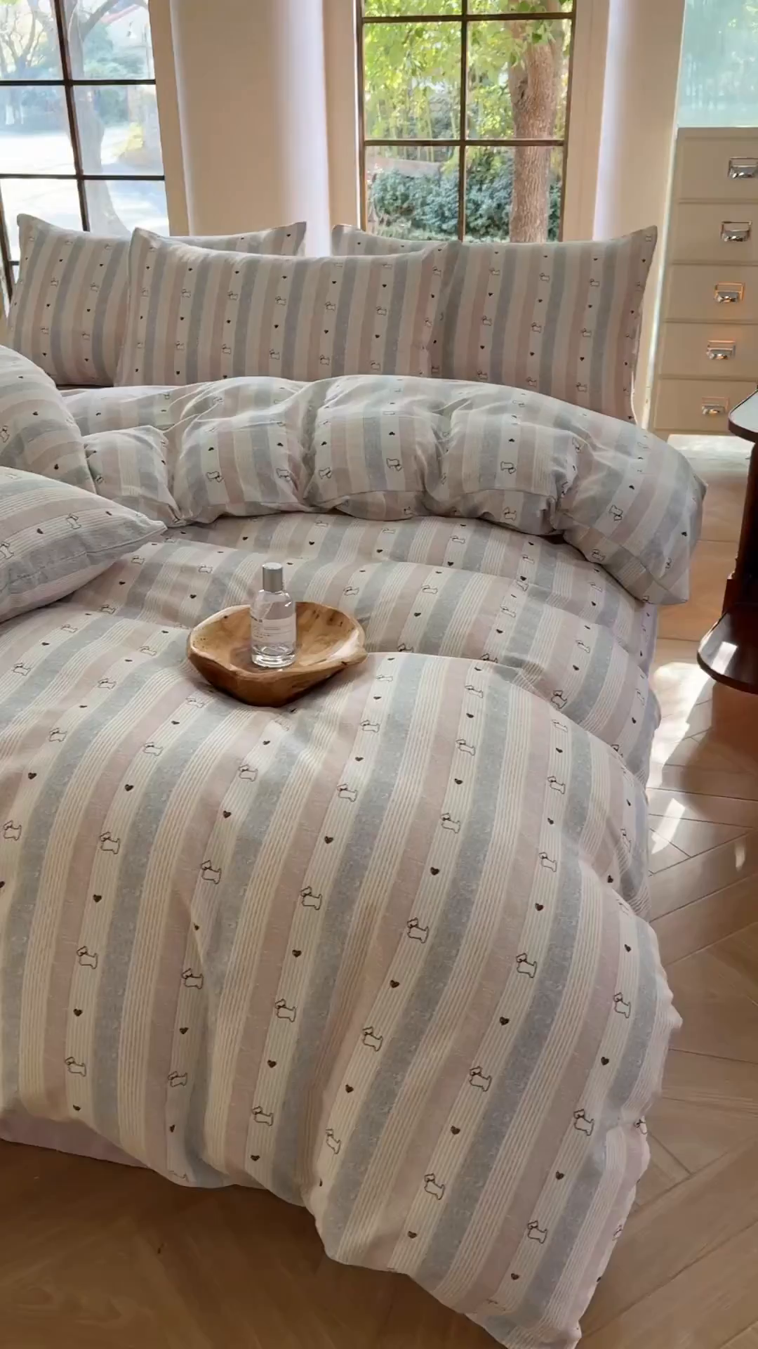 91家纺网 家纺一手货源 找家纺 梵克保罗 2025新款有氧针织双层纱印花四件套 西希可