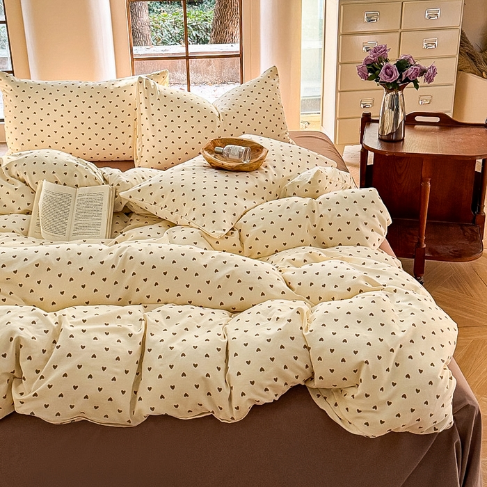 91家纺网 家纺一手货源 找家纺 梵克保罗 2025新款有氧针织双层纱印花四件套 怦然心动