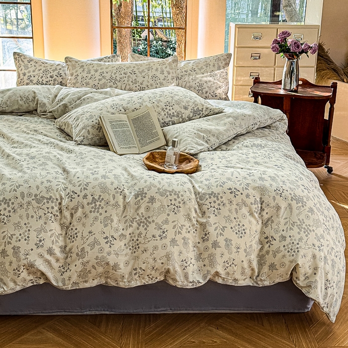 91家纺网 家纺一手货源 找家纺 梵克保罗 2025新款有氧针织双层纱印花四件套 造梦