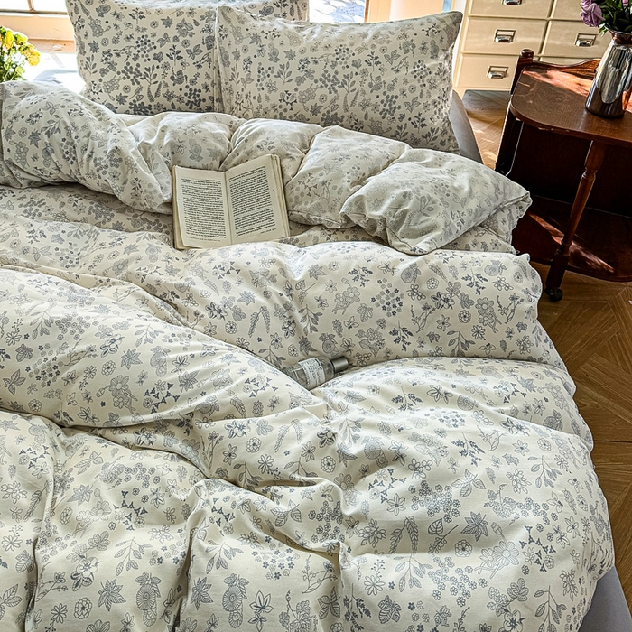 91家纺网 家纺一手货源 找家纺 梵克保罗 2025新款有氧针织双层纱印花四件套 造梦