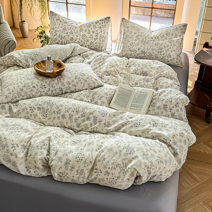 91家纺网 家纺一手货源 找家纺 梵克保罗 2025新款有氧针织双层纱印花四件套 造梦