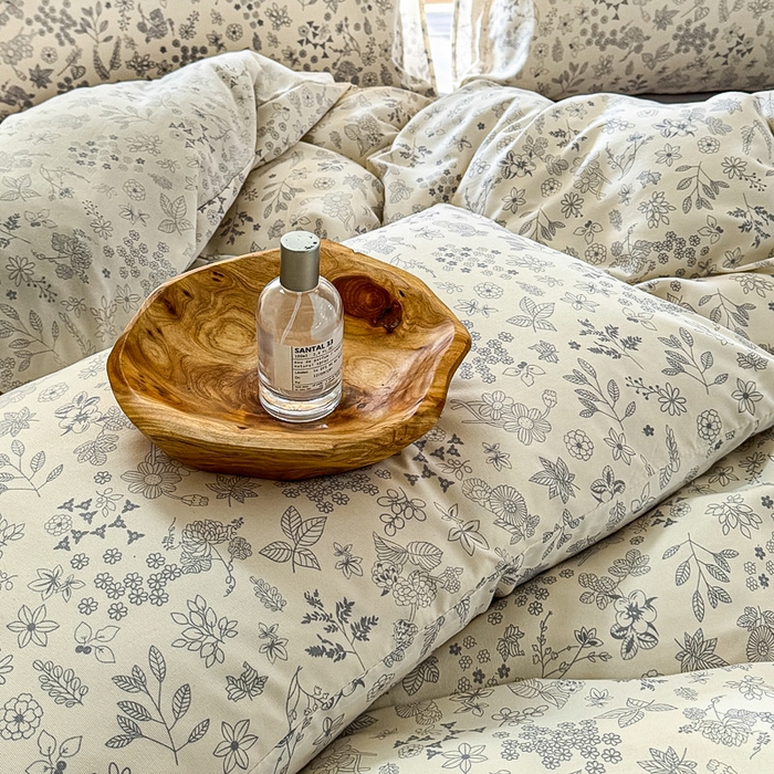 91家纺网 家纺一手货源 找家纺 梵克保罗 2025新款有氧针织双层纱印花四件套 造梦