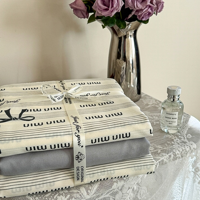 91家纺网 家纺一手货源 找家纺 梵克保罗 2025新款有氧针织双层纱印花四件套 夏日谣曲