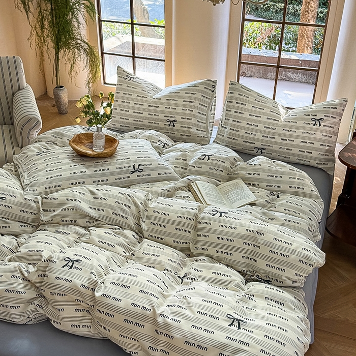 91家纺网 家纺一手货源 找家纺 梵克保罗 2025新款有氧针织双层纱印花四件套 夏日谣曲