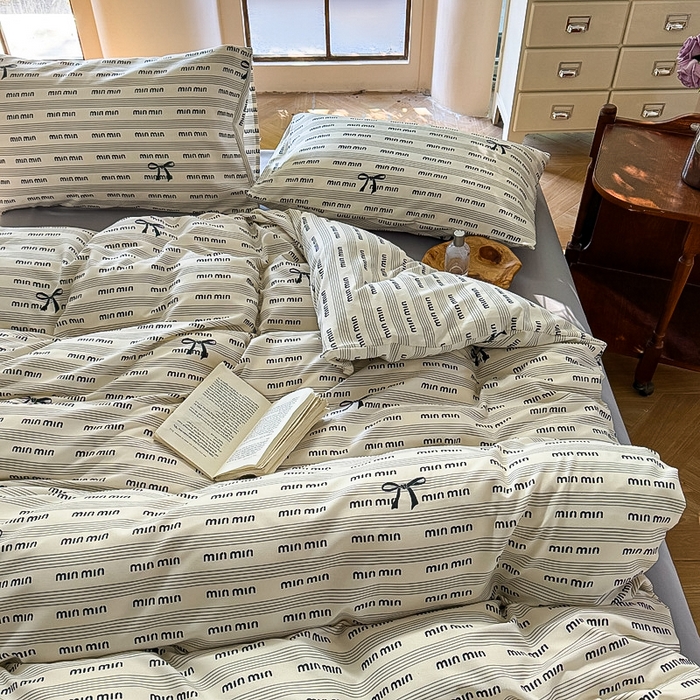 91家纺网 家纺一手货源 找家纺 梵克保罗 2025新款有氧针织双层纱印花四件套 夏日谣曲