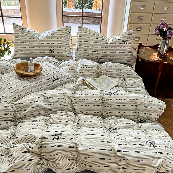 91家纺网 家纺一手货源 找家纺 梵克保罗 2025新款有氧针织双层纱印花四件套 夏日谣曲