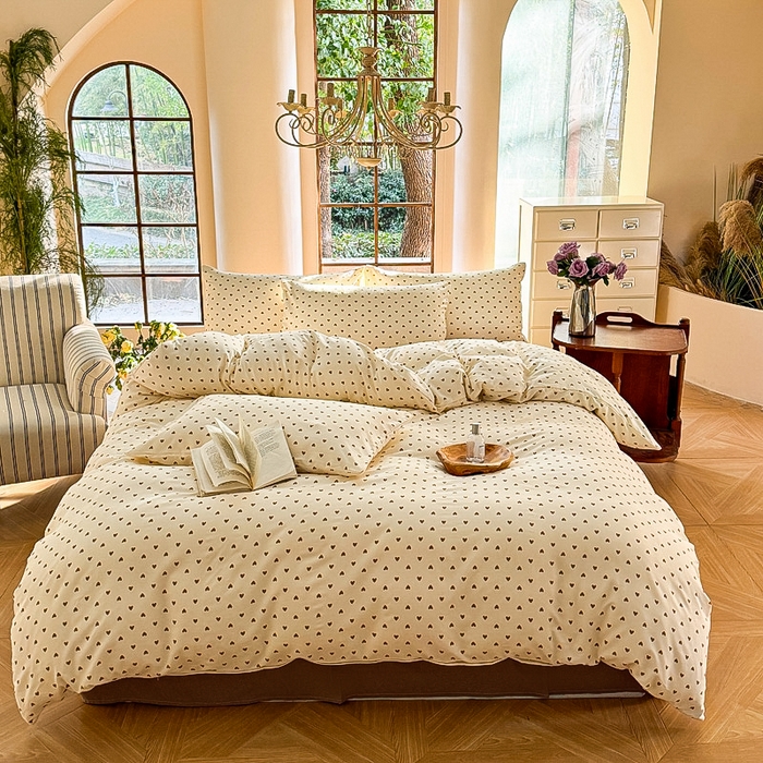 91家纺网 家纺一手货源 找家纺 梵克保罗 2025新款有氧针织双层纱印花四件套 怦然心动