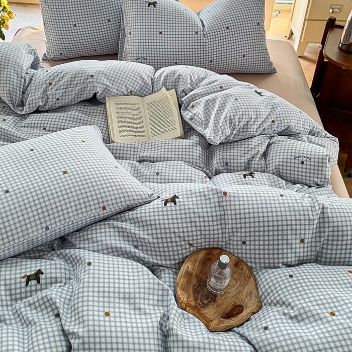 91家纺网 家纺一手货源 找家纺 梵克保罗 2025新款有氧针织双层纱印花四件套 维希格纹