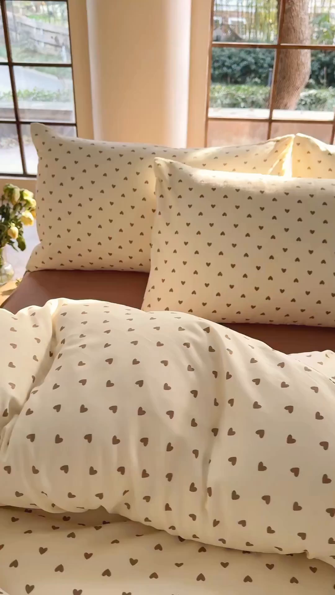 91家纺网 家纺一手货源 找家纺 梵克保罗 2025新款有氧针织双层纱印花四件套 怦然心动