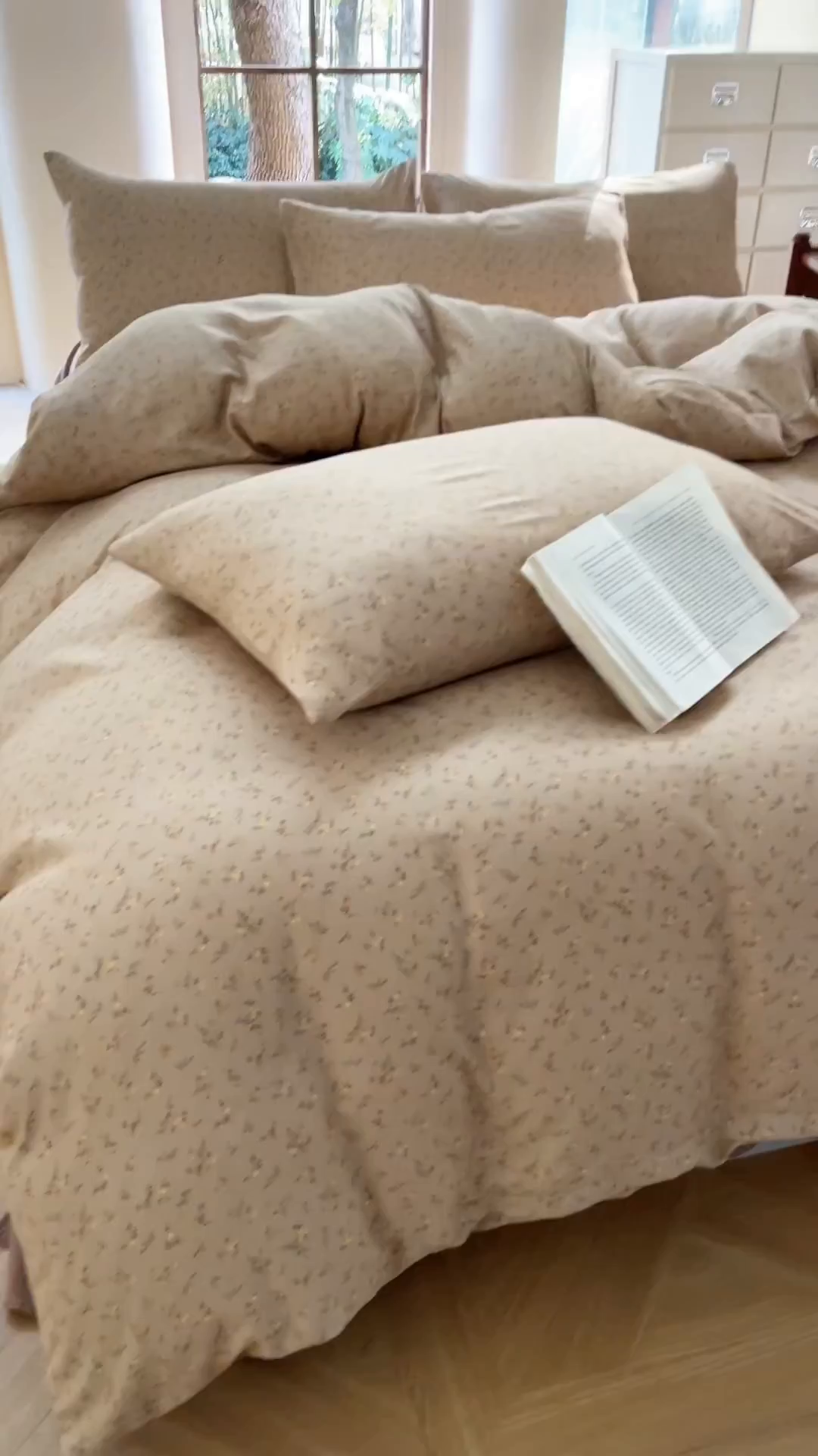 91家纺网 家纺一手货源 找家纺 梵克保罗 2025新款有氧针织双层纱印花四件套 南山落日