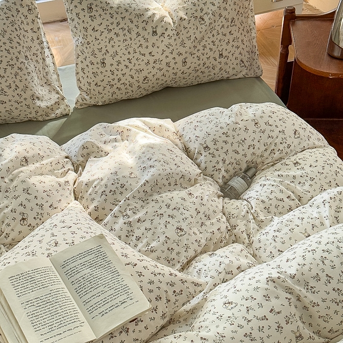 91家纺网 家纺一手货源 找家纺 梵克保罗 2025新款有氧针织双层纱印花四件套 田野兔