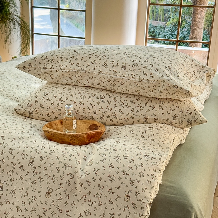 91家纺网 家纺一手货源 找家纺 梵克保罗 2025新款有氧针织双层纱印花四件套 田野兔