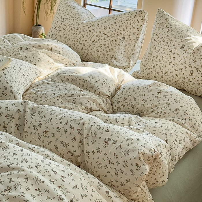 91家纺网 家纺一手货源 找家纺 梵克保罗 2025新款有氧针织双层纱印花四件套 田野兔