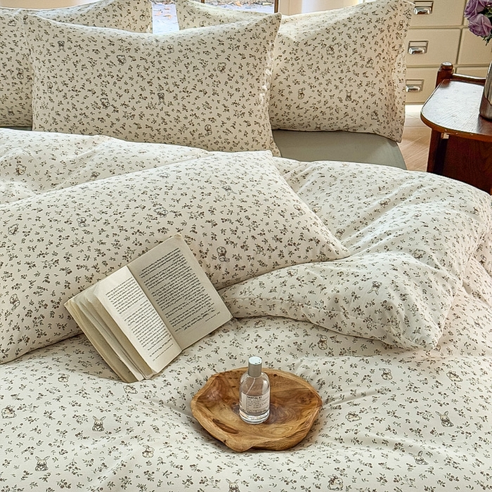 91家纺网 家纺一手货源 找家纺 梵克保罗 2025新款有氧针织双层纱印花四件套 田野兔