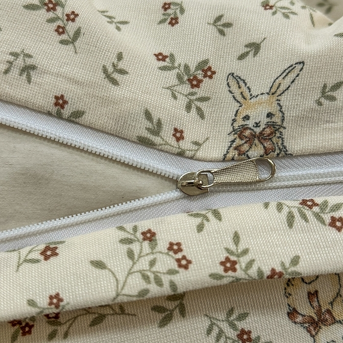 91家纺网 家纺一手货源 找家纺 梵克保罗 2025新款有氧针织双层纱印花四件套 田野兔