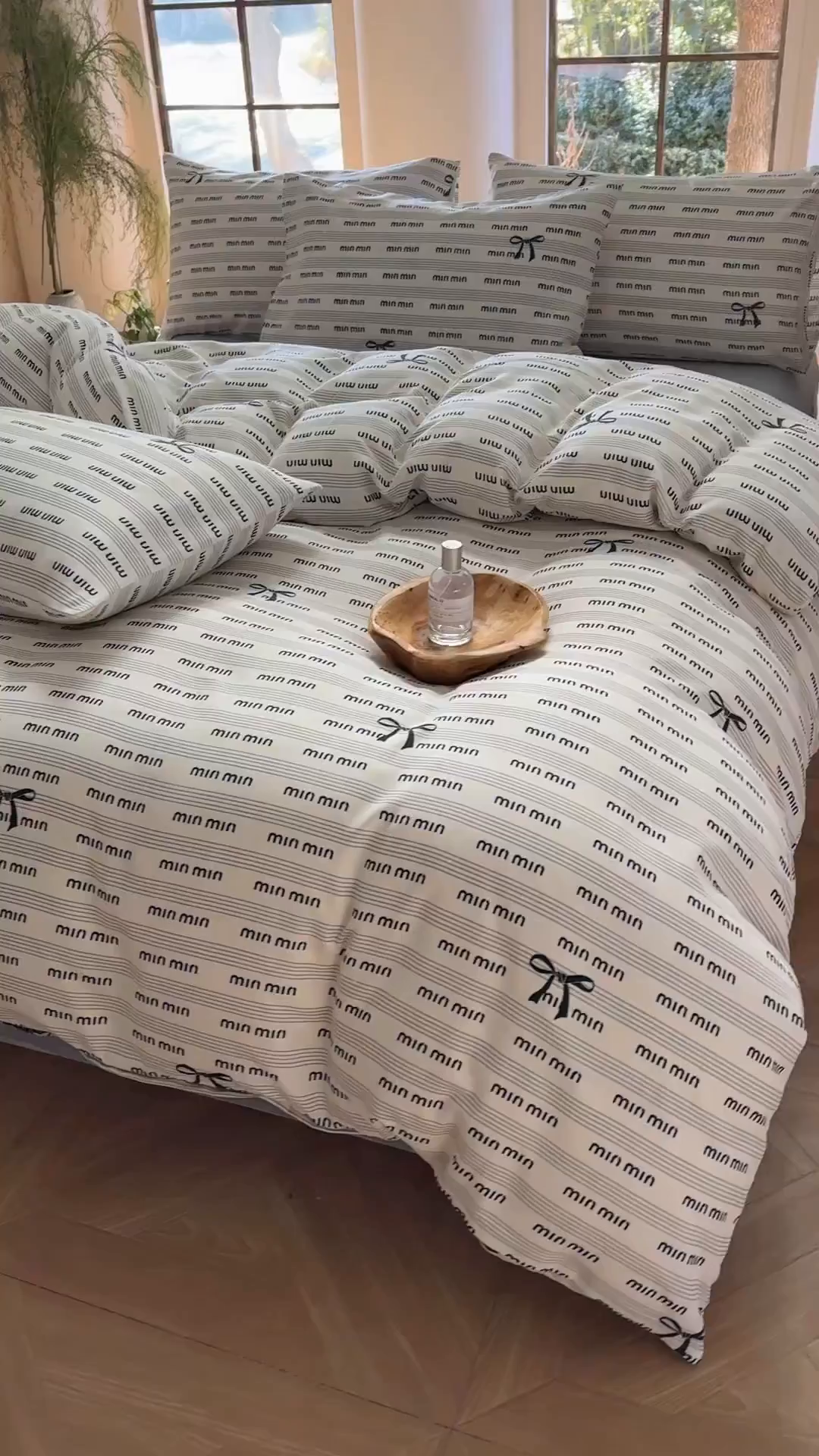 91家纺网 家纺一手货源 找家纺 梵克保罗 2025新款有氧针织双层纱印花四件套 夏日谣曲