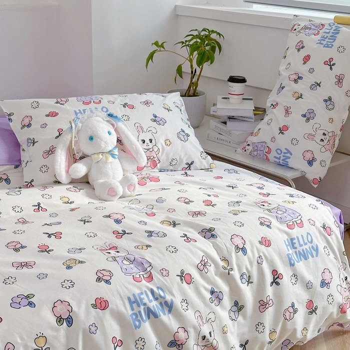 91家纺网 家纺一手货源 找家纺 （总）梵克保罗 2025春夏新款全棉小清新卡通碎花学生季三件套四件套