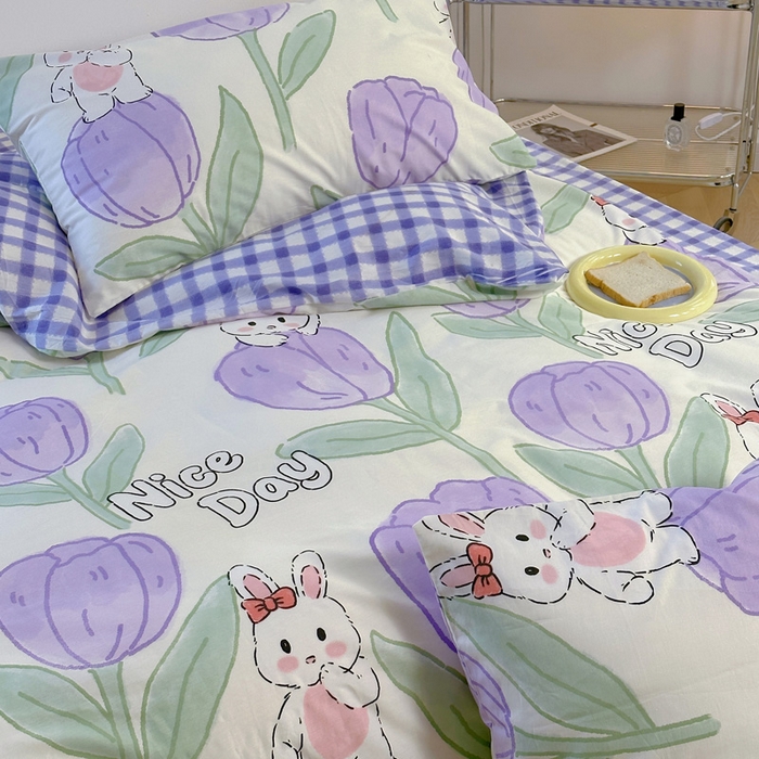 91家纺网 家纺一手货源 找家纺 梵克保罗 2025春夏新款全棉小清新卡通碎花学生季三件套四件套 知语