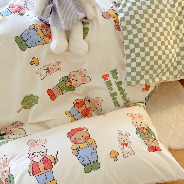 91家纺网 家纺一手货源 找家纺 梵克保罗 2025春夏新款全棉小清新卡通碎花学生季三件套四件套 童心