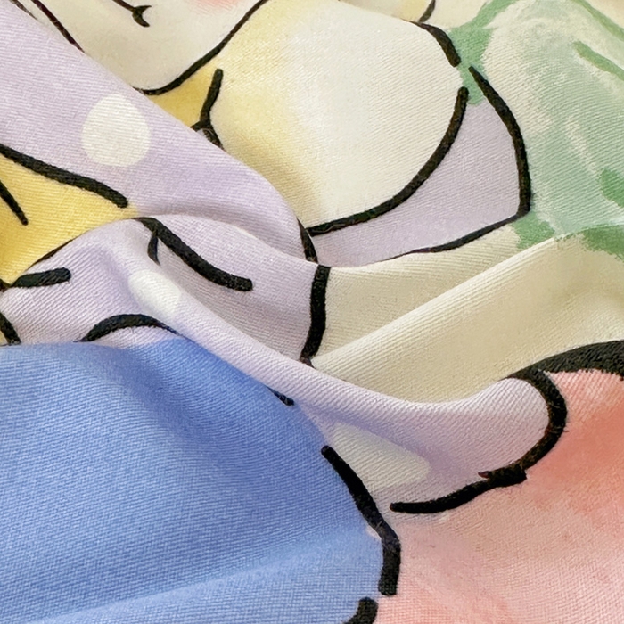 91家纺网 家纺一手货源 找家纺 梵克保罗 2025春夏新款全棉小清新卡通碎花学生季三件套四件套 草莓兔