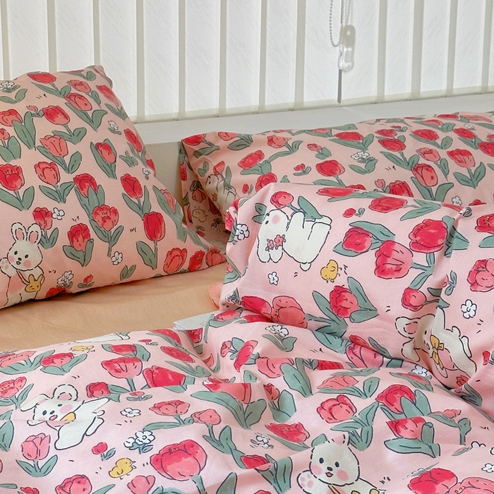 91家纺网 家纺一手货源 找家纺 梵克保罗 2025春夏新款全棉小清新卡通碎花学生季三件套四件套 月野