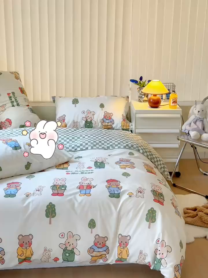 91家纺网 家纺一手货源 找家纺 梵克保罗 2025春夏新款全棉小清新卡通碎花学生季三件套四件套 童心