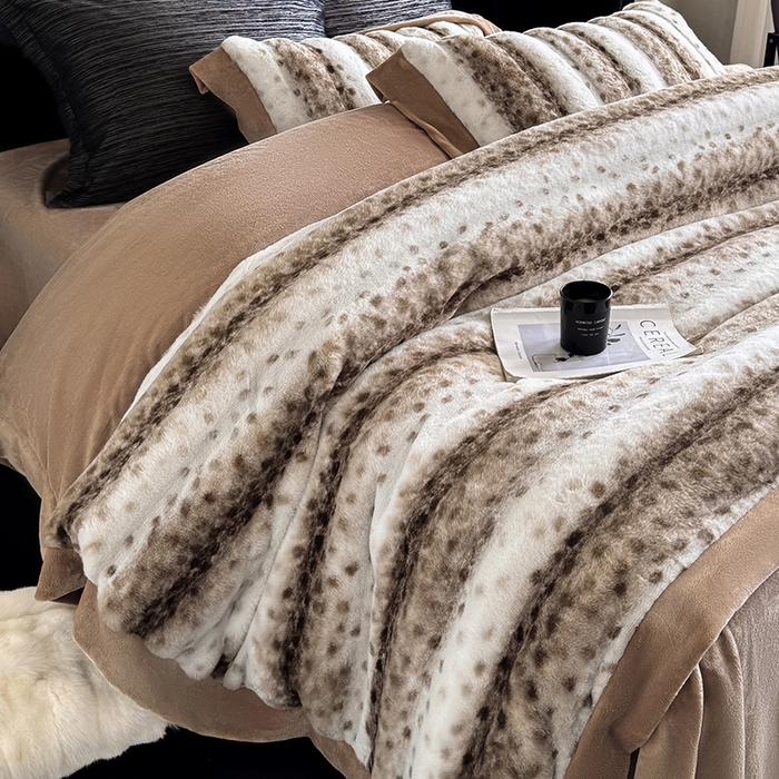 91家纺网 家纺一手货源 找家纺 若未家居 LOVEWE HOUSE 2025新款流光豹纹视觉系A版全消光丹麦貂B版250克全消光牛奶绒轻奢高端绒四件套 豹纹-咖