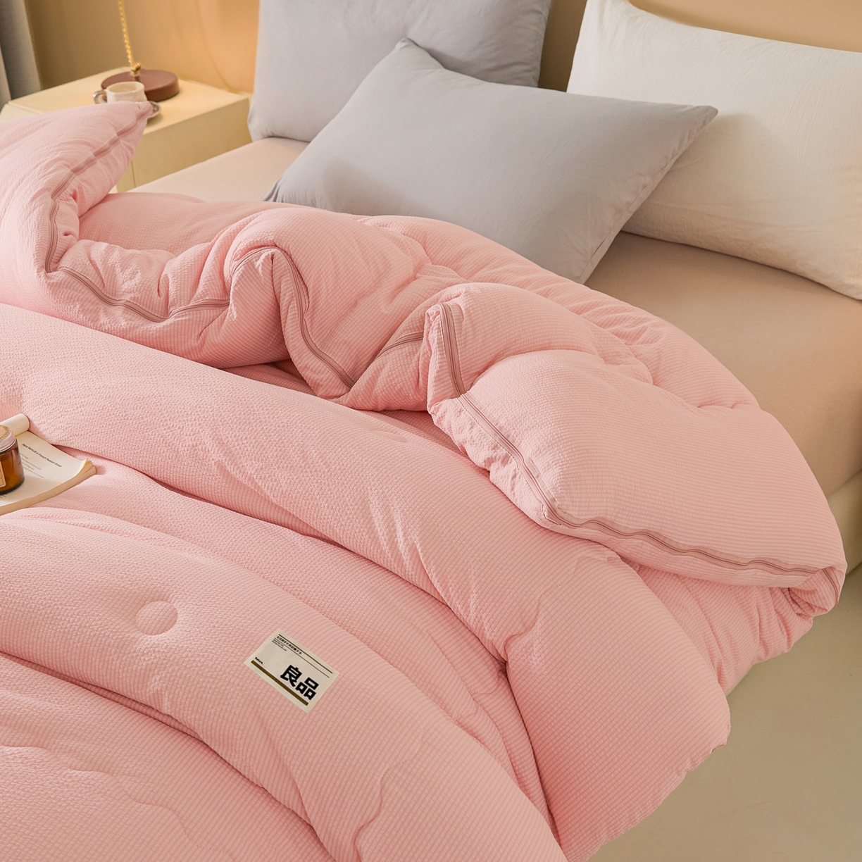 91家纺网 家纺一手货源 找家纺 酱子 2025新款涤纶双层纱大豆子母被 被子被芯 白桃粉