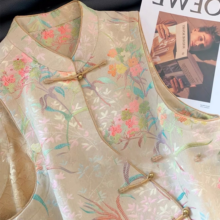 91家纺网 家纺一手货源 找家纺 洛兰沙家居馆【只代发】【只代发】 2025新款复古织锦缎细纱棉麻拼接马甲背心刺绣中式盘扣上衣 36