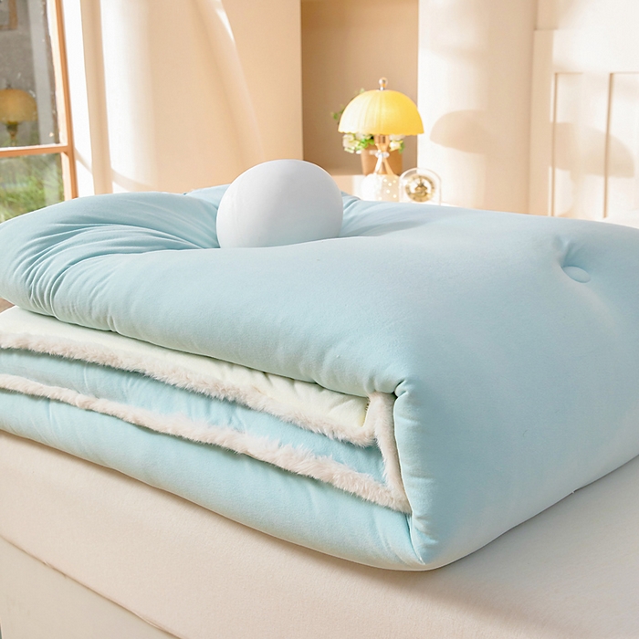 91家纺网 家纺一手货源 找家纺 亿莱鑫 2025新款A类超柔火山绒春秋被被子被芯冬被 海盐蓝