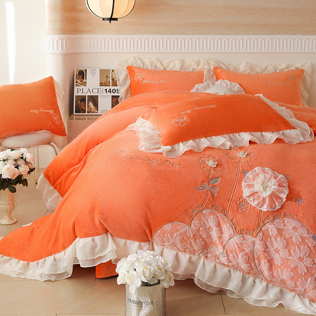 91家纺网 家纺一手货源 找家纺 孟鑫家纺 2025新款230g高克重韩版立体盘花牛奶法式雪纺花边绣花四件套床单床盖款被套-花期如梦系列 花期如梦-橙色