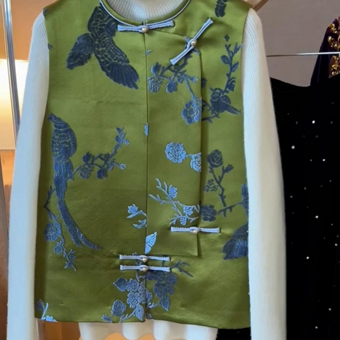 91家纺网 家纺一手货源 找家纺 洛兰沙家居馆【只代发】【只代发】 2025新款复古织锦缎细纱棉麻拼接马甲背心刺绣中式盘扣上衣 37