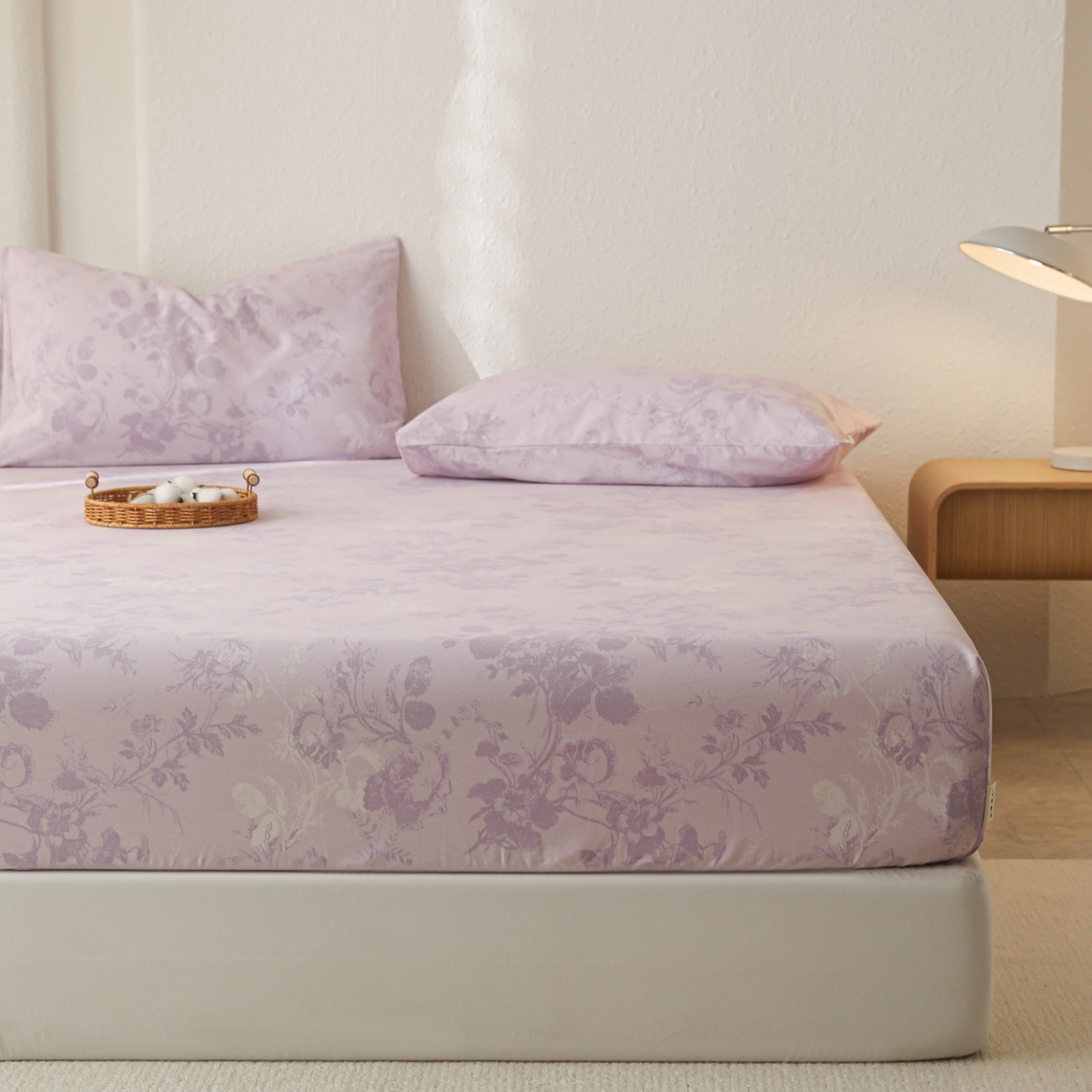 91家纺网 家纺一手货源 找家纺 简宜家居（朝初家纺） 2025新款纯棉全棉磨毛单床笠系列 紫薰花