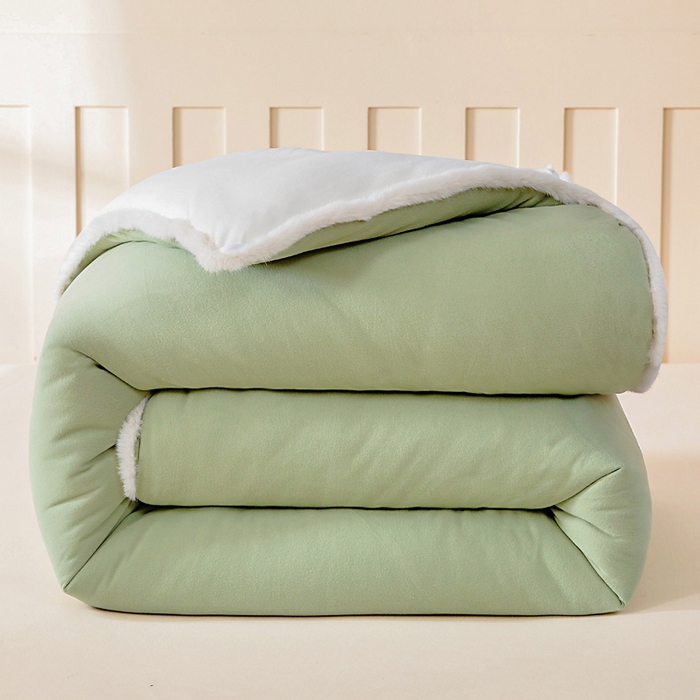 91家纺网 家纺一手货源 找家纺 亿莱鑫 2025新款A类超柔火山绒春秋被被子被芯冬被 抹茶绿