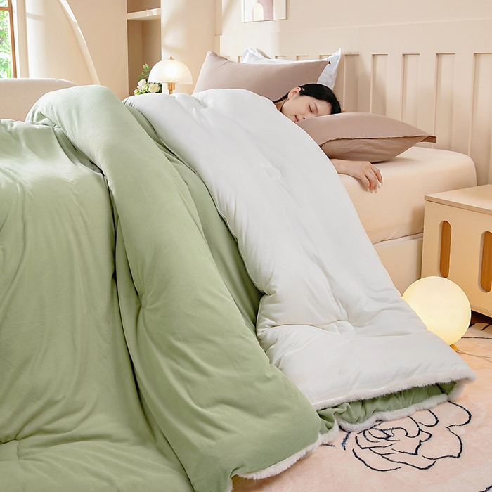91家纺网 家纺一手货源 找家纺 亿莱鑫 2025新款A类超柔火山绒春秋被被子被芯冬被 抹茶绿
