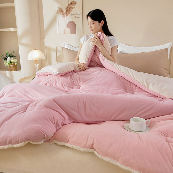 91家纺网 家纺一手货源 找家纺 亿莱鑫 2025新款A类超柔火山绒春秋被被子被芯冬被 樱花粉