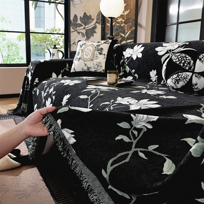 91家纺网 家纺一手货源 找家纺 共鸣沙发垫 2025新款亲肤舒适雪尼尔玉兰黑色沙发巾 玉兰黑色 180x420cm沙发巾