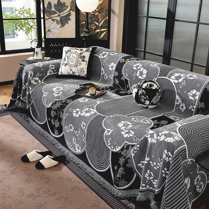 91家纺网 家纺一手货源 找家纺 共鸣沙发垫 2025新款亲肤舒适雪尼尔玉兰黑色沙发巾 秋与黑色 180x480cm沙发巾