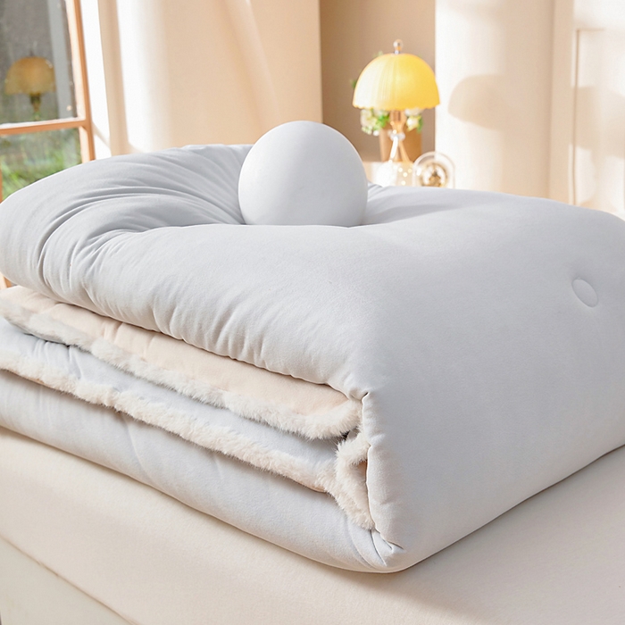 91家纺网 家纺一手货源 找家纺 亿莱鑫 2025新款A类超柔火山绒春秋被被子被芯冬被 优雅灰