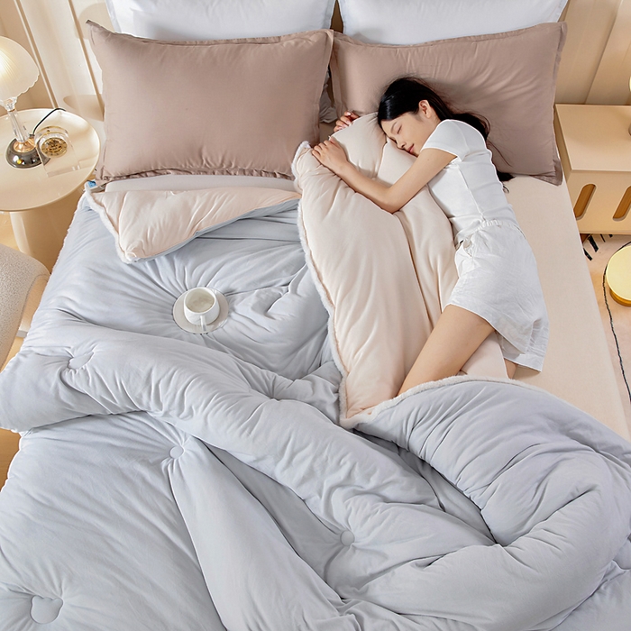 91家纺网 家纺一手货源 找家纺 亿莱鑫 2025新款A类超柔火山绒春秋被被子被芯冬被 优雅灰