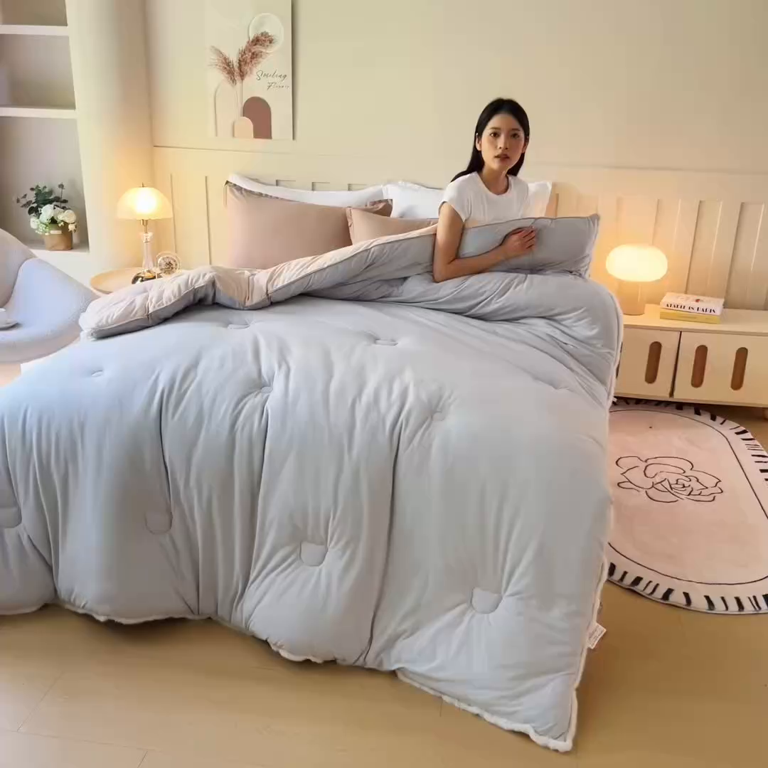 91家纺网 家纺一手货源 找家纺 亿莱鑫 2025新款A类超柔火山绒春秋被被子被芯冬被 优雅灰