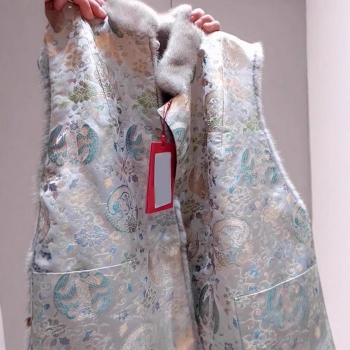 洛兰沙家居馆【只代发】【只代发】 2025新款复古织锦缎细纱棉麻拼接马甲背心刺绣中式盘扣上衣 44