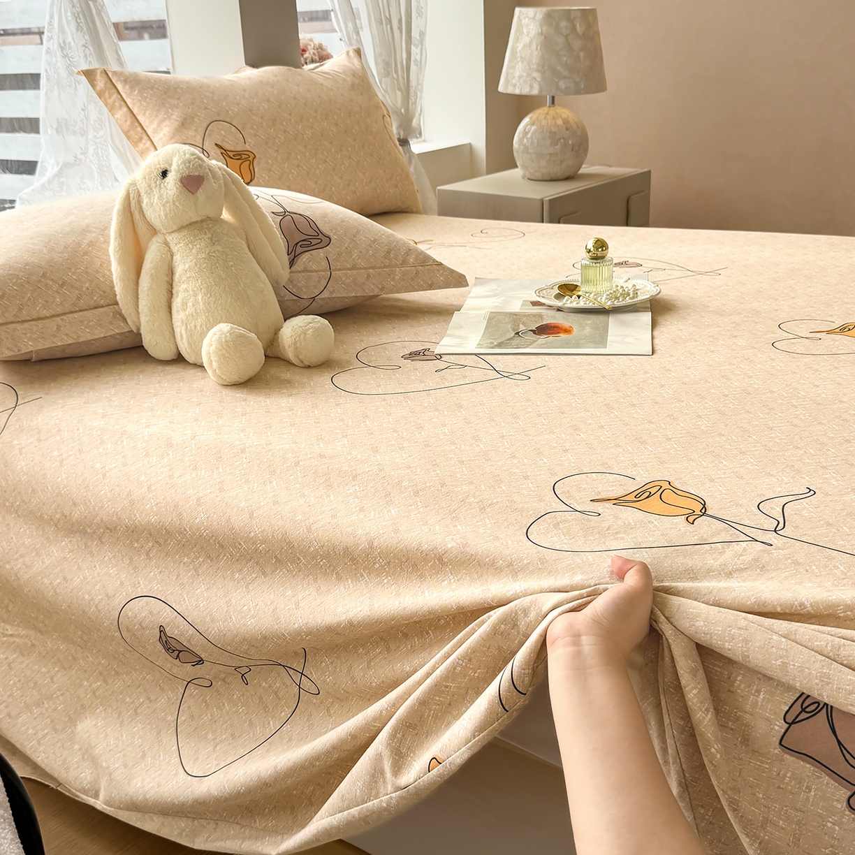 91家纺网 家纺一手货源 找家纺 壹贝家纺 2025新款A类100%全棉纯棉磨毛床单单床单床单单件 小香玉-咖